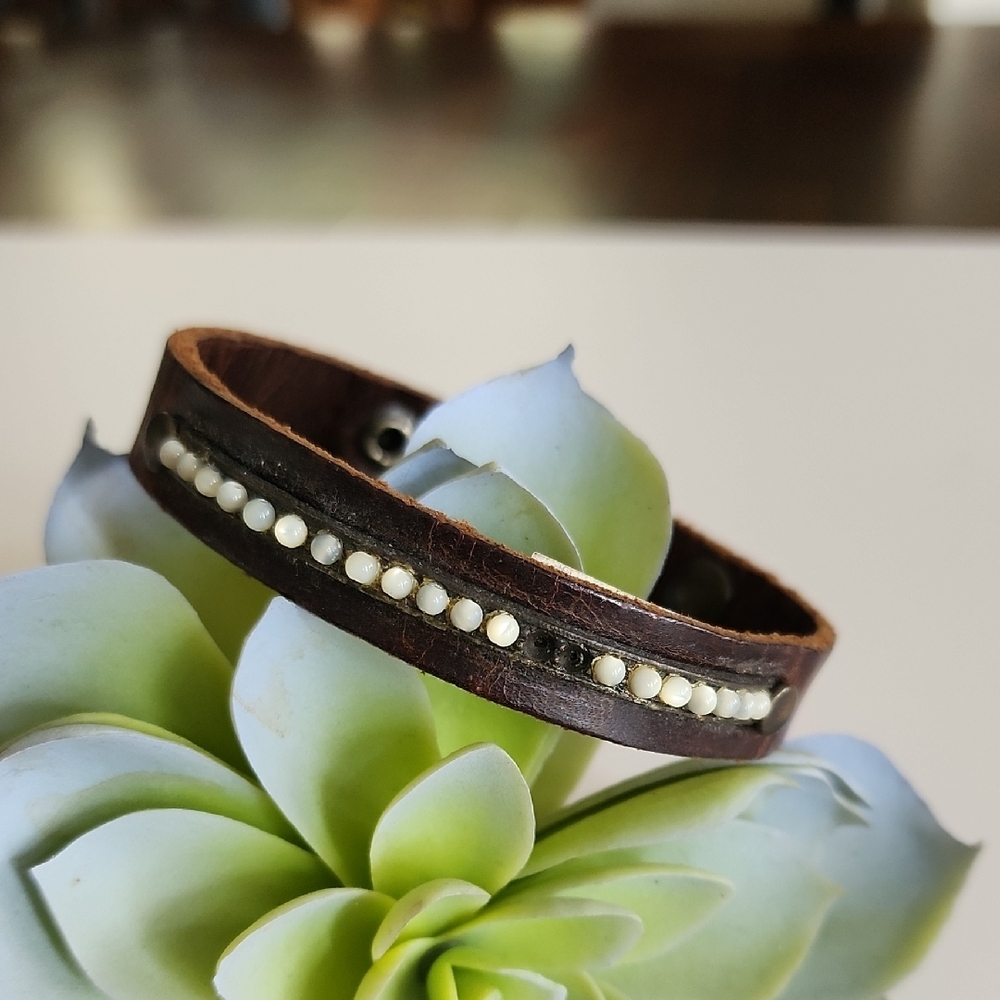 Elegant Black and White Leather Bracelet